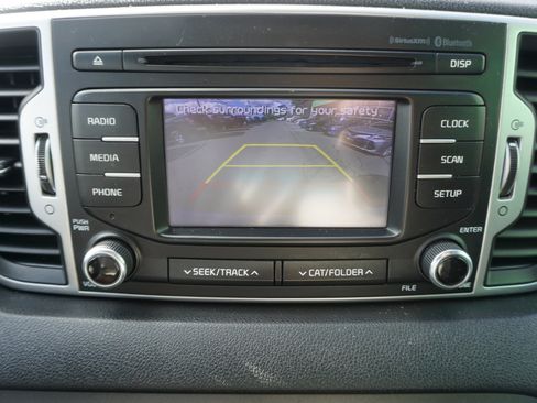 Used 2019 Kia Sportage LX image 17