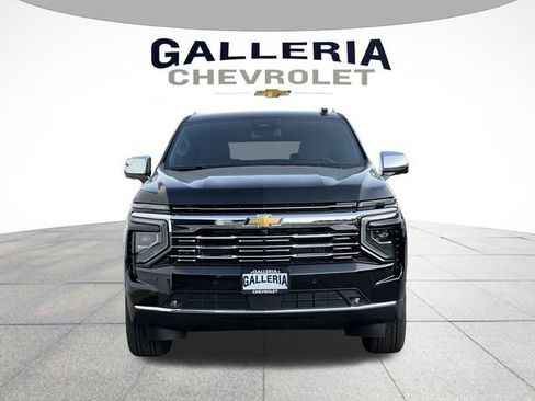New 2026 Chevrolet Suburban Premier image 3