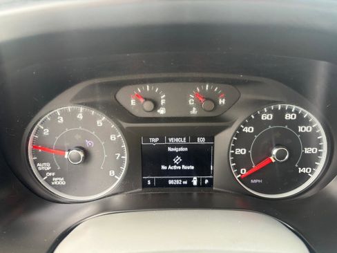 Used 2019 GMC Acadia SLE image 16