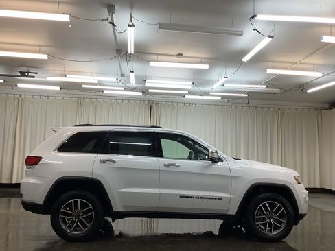 Used 2022 Jeep Grand Cherokee Limited image 5