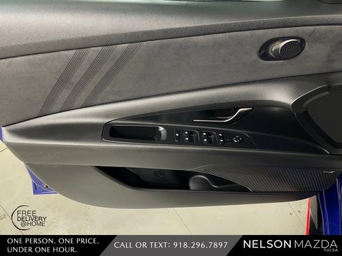 Used 2022 Hyundai Elantra N image 17