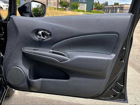 Used 2019 Nissan Versa Note SV FWD image 22