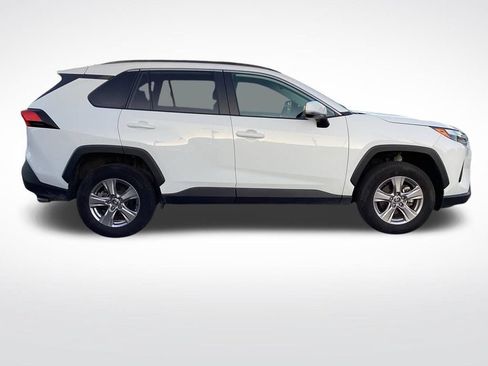 Used 2025 Toyota RAV4 XLE AWD/4WD image 12
