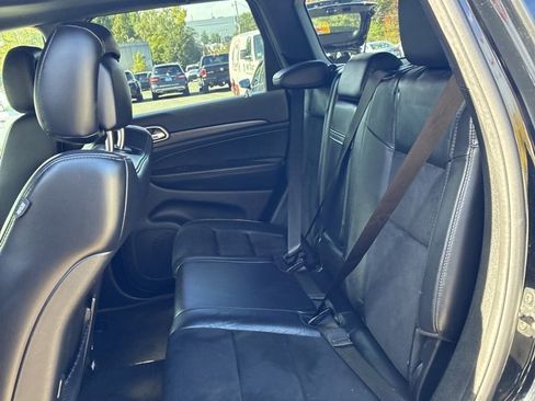Used 2018 Jeep Grand Cherokee Altitude image 12