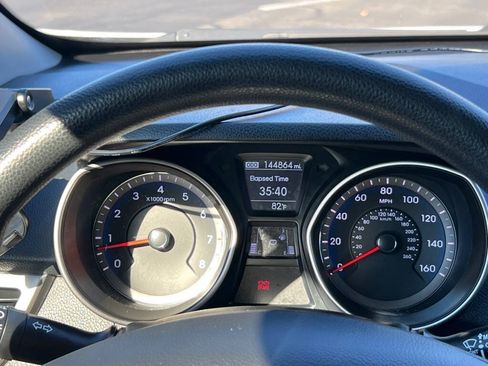 Used 2016 Hyundai Elantra GT FWD image 14