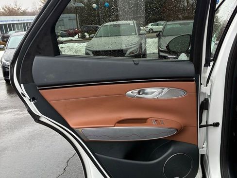 Used 2023 Genesis GV70 2.5T w/ Advanced Package image 48