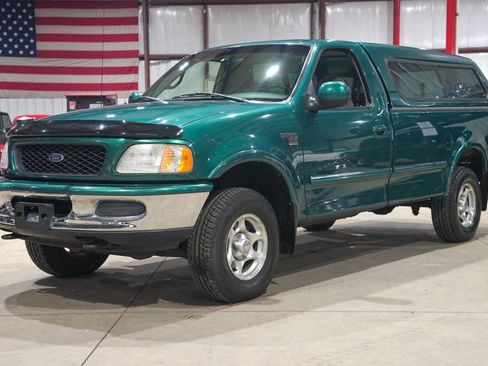 Used 1998 Ford F150 XLT image 1