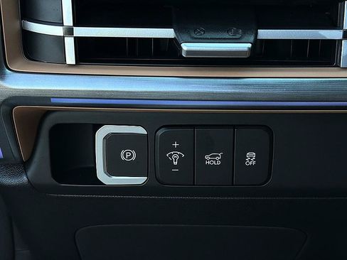 Used 2026 Hyundai Santa Fe Calligraphy AWD/4WD image 18