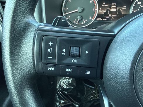 Used 2024 Nissan Rogue S AWD/4WD image 24