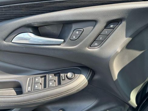 Used 2017 Buick Envision Essence FWD image 15