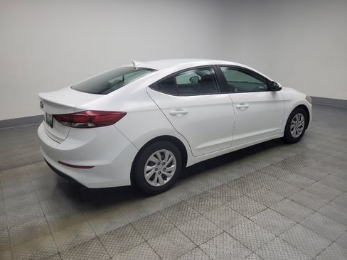 Used 2017 Hyundai Elantra SE image 10