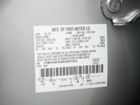 Certified 2025 Ford Explorer Platinum image 27