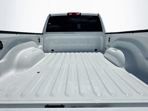 New 2026 RAM 2500 Tradesman AWD/4WD image 32