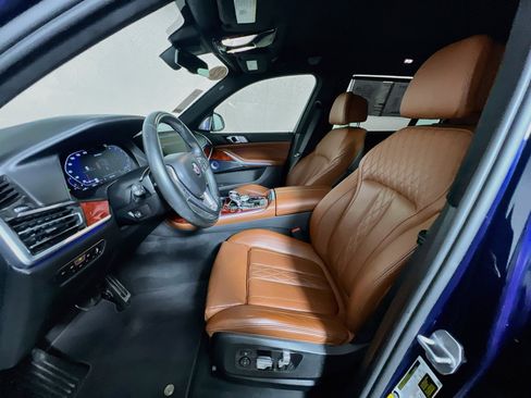 Used 2022 BMW ALPINA XB7 AWD/4WD image 7