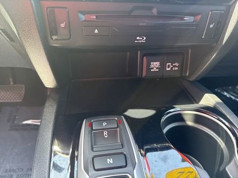 Used 2022 Honda Pilot Touring image 22
