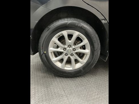 Used 2019 Chevrolet Equinox LT FWD image 37