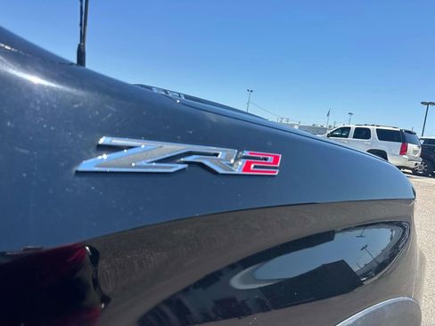 Used 2022 Chevrolet Silverado 1500 ZR2 AWD/4WD image 11