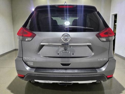 Used 2018 Nissan Rogue SV image 18