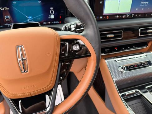 Used 2025 Lincoln Aviator Black Label image 42