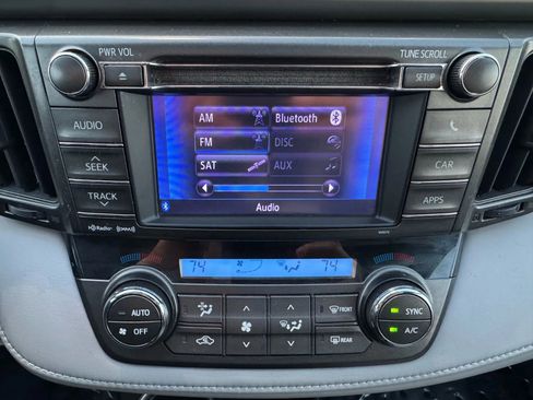 Used 2013 Toyota RAV4 XLE image 21