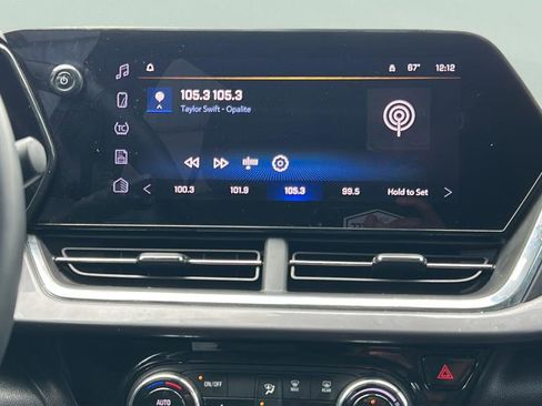 Used 2025 Chevrolet Trax ACTIV w/ Driver Confidence Package image 16