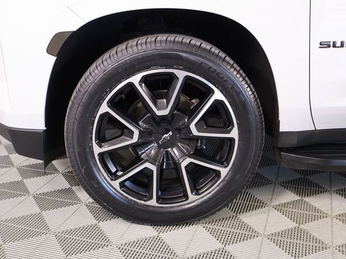 Used 2023 Chevrolet Suburban RST w/ Luxury Package image 19