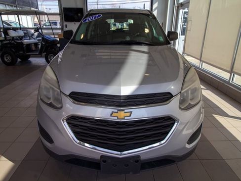 Used 2017 Chevrolet Equinox LS image 3