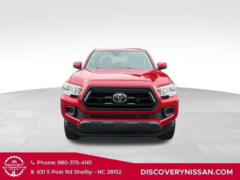 Used 2020 Toyota Tacoma SR AWD/4WD image 2