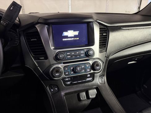 Used 2017 Chevrolet Suburban LT AWD/4WD image 16