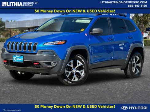 Used 2018 Jeep Cherokee Trailhawk w/ Comfort/Convenience Group AWD/4WD image 1