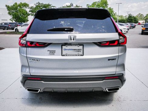 Used 2024 Honda CR-V Sport image 9