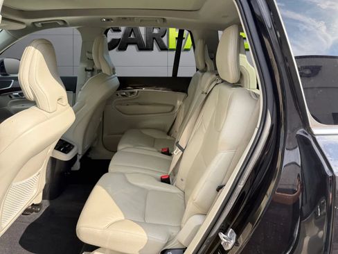 Used 2019 Volvo XC90 T6 Momentum w/ Advanced Package AWD/4WD image 18
