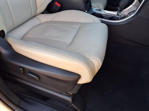 Used 2020 Subaru Ascent Limited w/ Popular Package #2A image 19