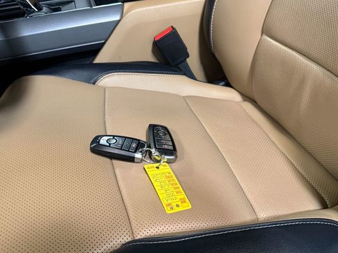 Used 2022 Ford F150 Lariat w/ Equipment Group 502A High image 20