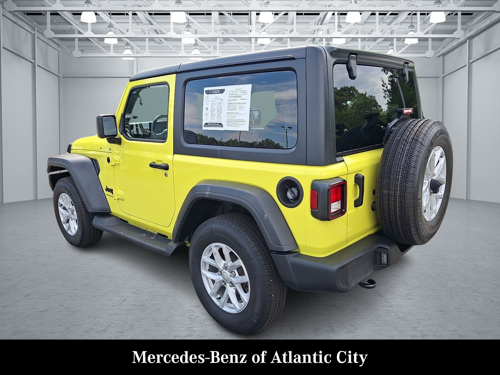 Used 2023 Jeep Wrangler Sport AWD/4WD image 4