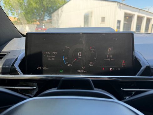Used 2026 GMC Sierra EV Denali AWD/4WD image 22