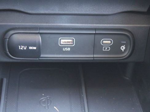 Certified 2024 Kia Telluride S w/ S Sunroof Package FWD image 40