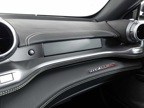 Used 2019 Ferrari GTC4Lusso image 28