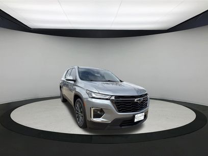 Used 2023 Chevrolet Traverse RS