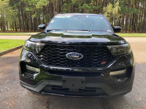 Used 2024 Ford Explorer ST w/ Equipment Group 401A image 8