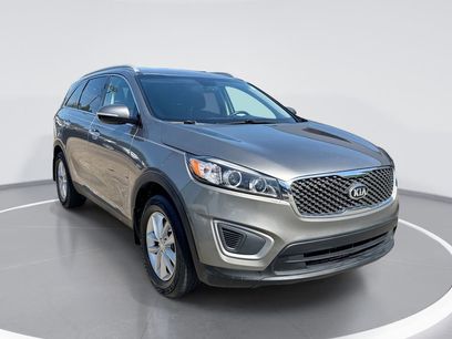 Used 2016 Kia Sorento LX w/ LX Convenience Package