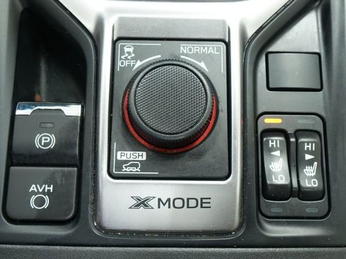 Used 2021 Subaru Forester Premium AWD/4WD image 32