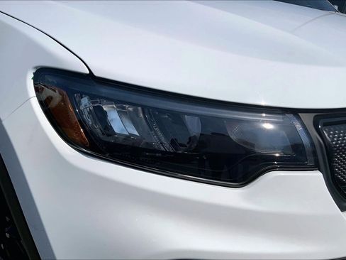 Certified 2022 Jeep Compass Altitude w/ Sun and Sound Group image 26