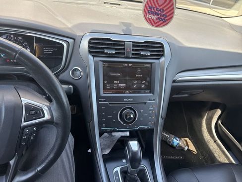 Used 2014 Ford Fusion Titanium image 8