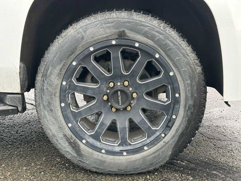 Used 2020 Chevrolet Tahoe LT RWD image 9