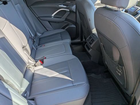 Used 2025 Audi Q5 Premium Plus w/ Premium Plus AWD/4WD image 33