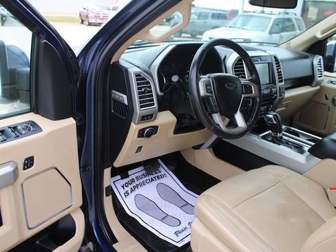 Used 2016 Ford F150 Lariat image 13