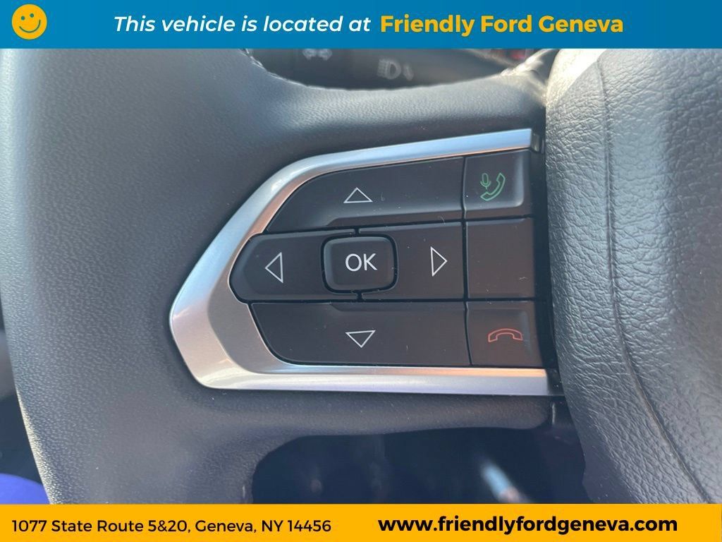 Used 2023 Jeep Compass Latitude w/ Convenience Group AWD/4WD image 16