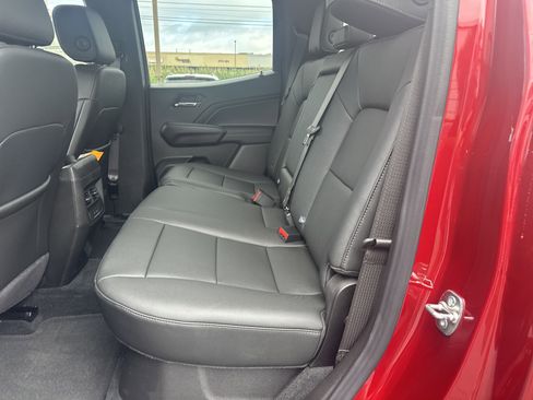 New 2025 GMC Canyon Elevation w/ Convenience Package image 13