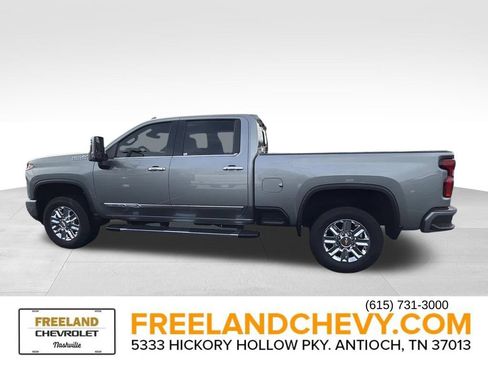 Used 2024 Chevrolet Silverado 2500 High Country w/ High Country Premium Package image 6